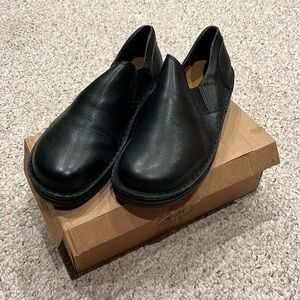 NEW NAOT Men's Eiger Slip On Shoes Soft Black Leather Men's Sz 13